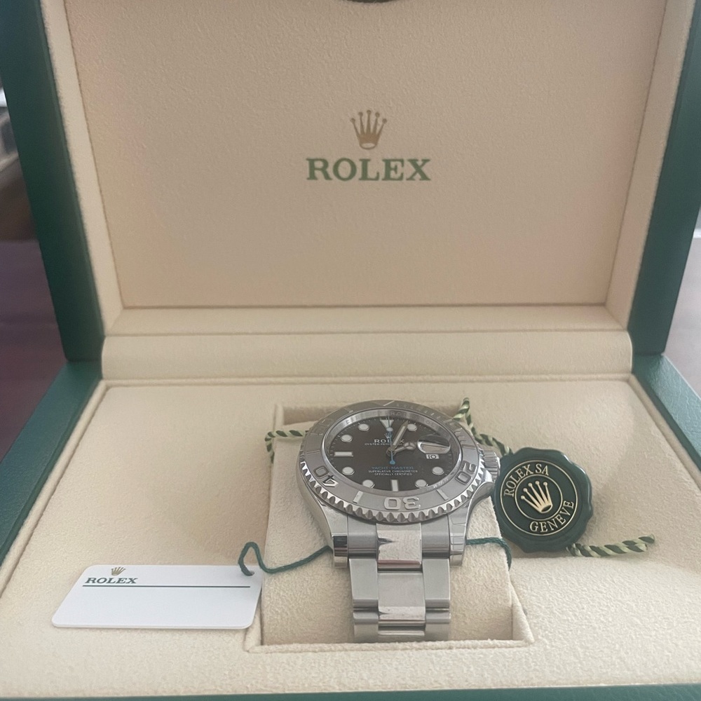 Rolex Yacht Master Stainless Steel Platinum Bezel - Picture 2 of 4